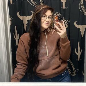 Meet your Posher, Noel